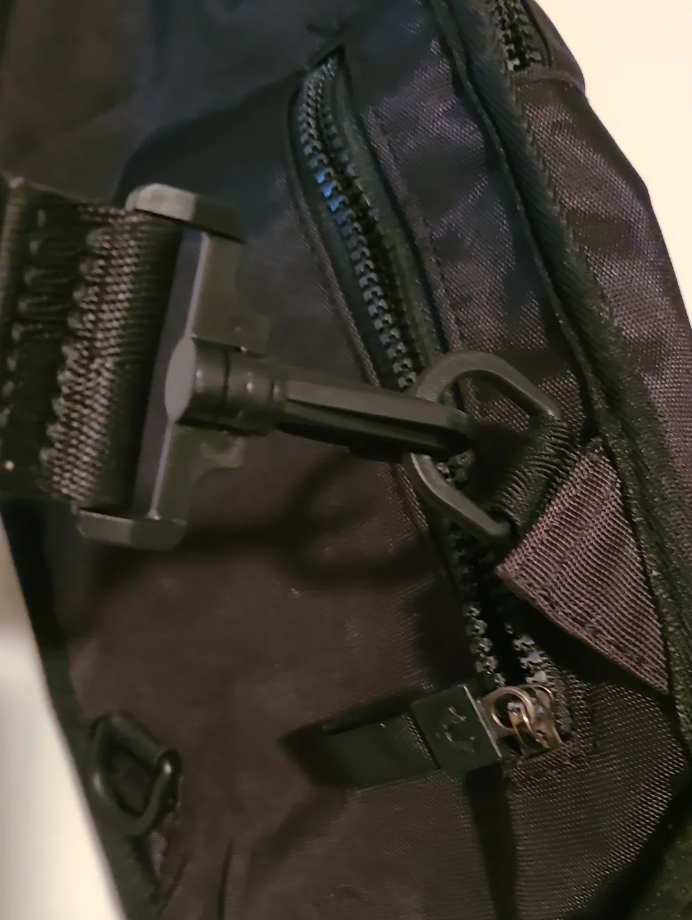 True Religion Sling Crossbody Shoulder Bag Adjustable Strap Belt Bag. Black